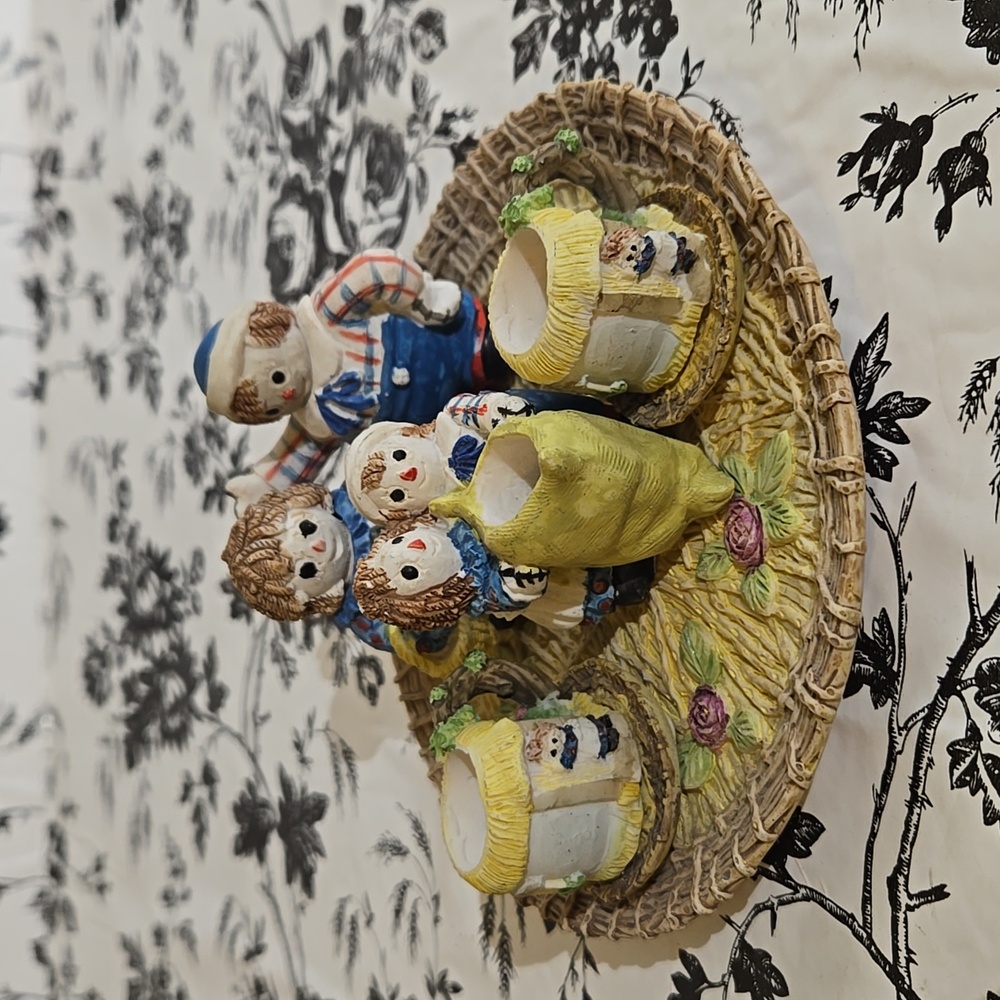 Raggedy Ann & Andy tea set b170